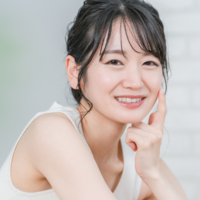 笑顔の女性